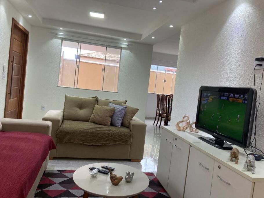 Casa Com Piscina, Grande E Espacosa No Condominio Dos Passaros Cabo Frío Exterior foto