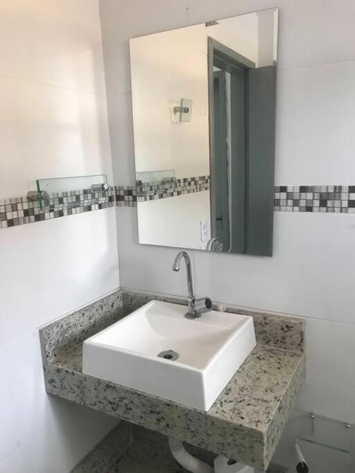 Casa Com Piscina, Grande E Espacosa No Condominio Dos Passaros Cabo Frío Exterior foto